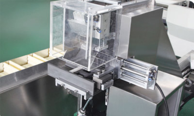 DTKL-100L多功能全自動條包數(shù)袋裝盒機機械細節(jié)圖